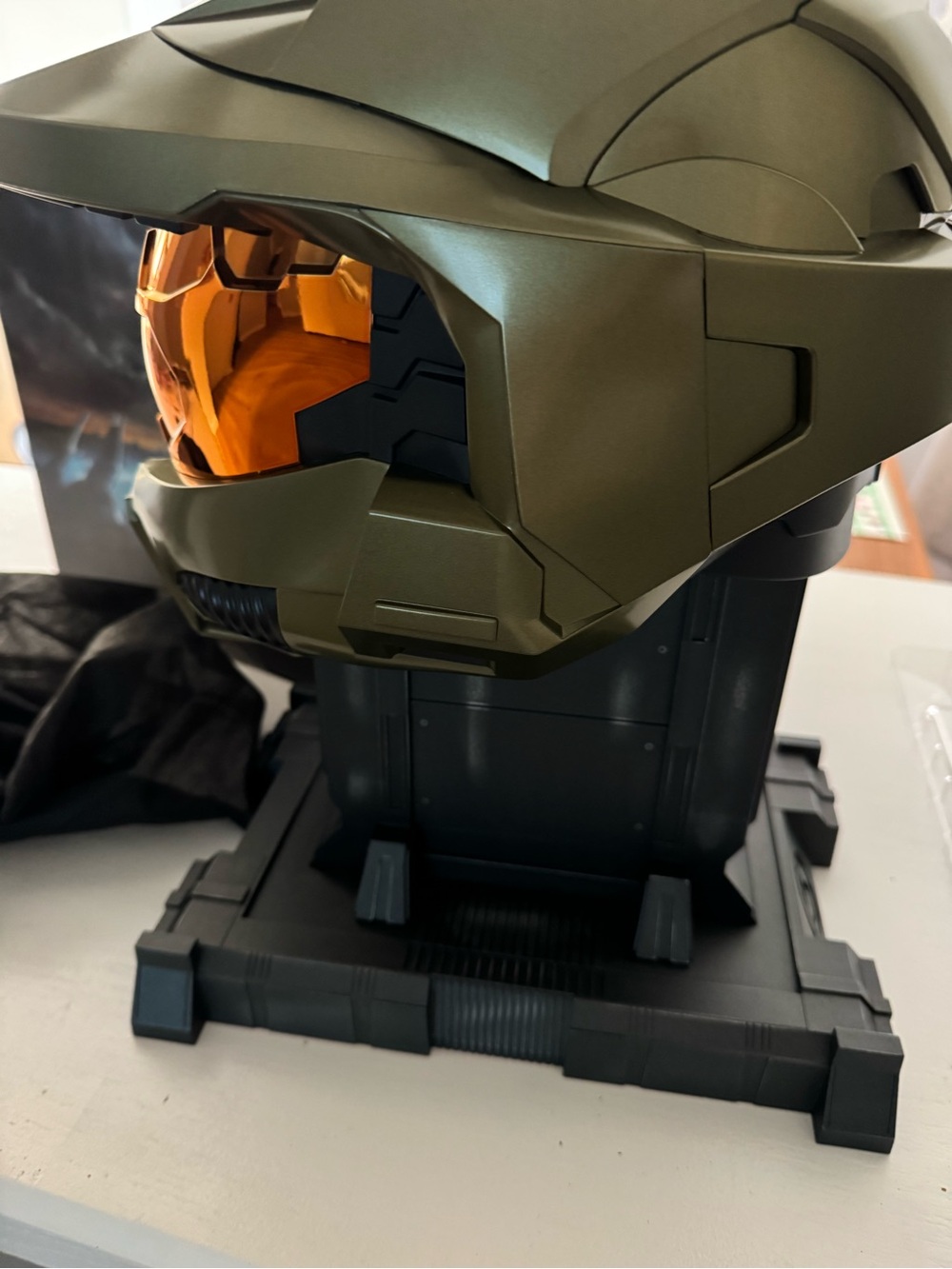 Halo 3 Master Chief Collectible - Picture 2 of 16
